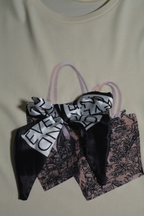 Casual Chic Cream T-Shirt with Bow Details